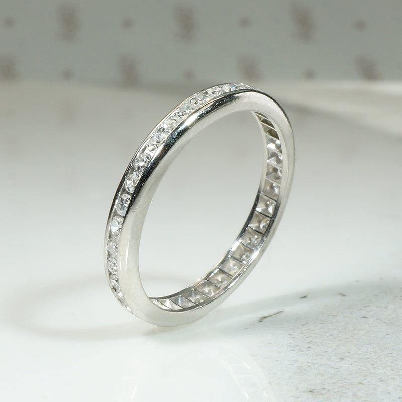 Sparkling 1920s Diamond & Platinum Eternity Band