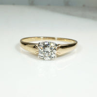 Classic Two-Tone Solitaire with Pale Yellow Diamond