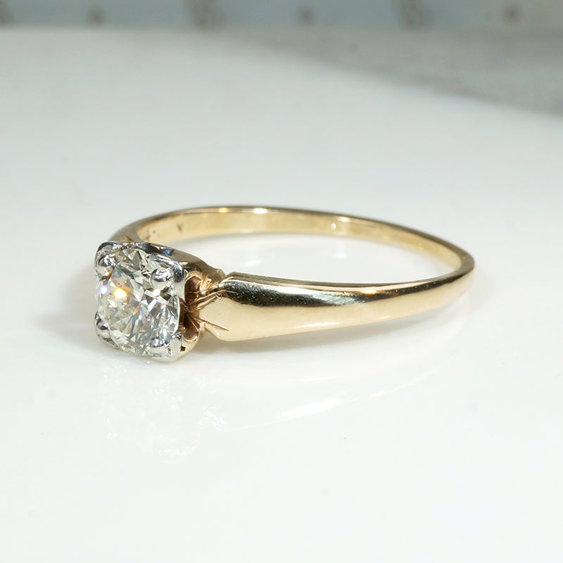 Classic Two-Tone Solitaire with Pale Yellow Diamond