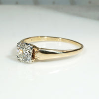 Classic Two-Tone Solitaire with Pale Yellow Diamond