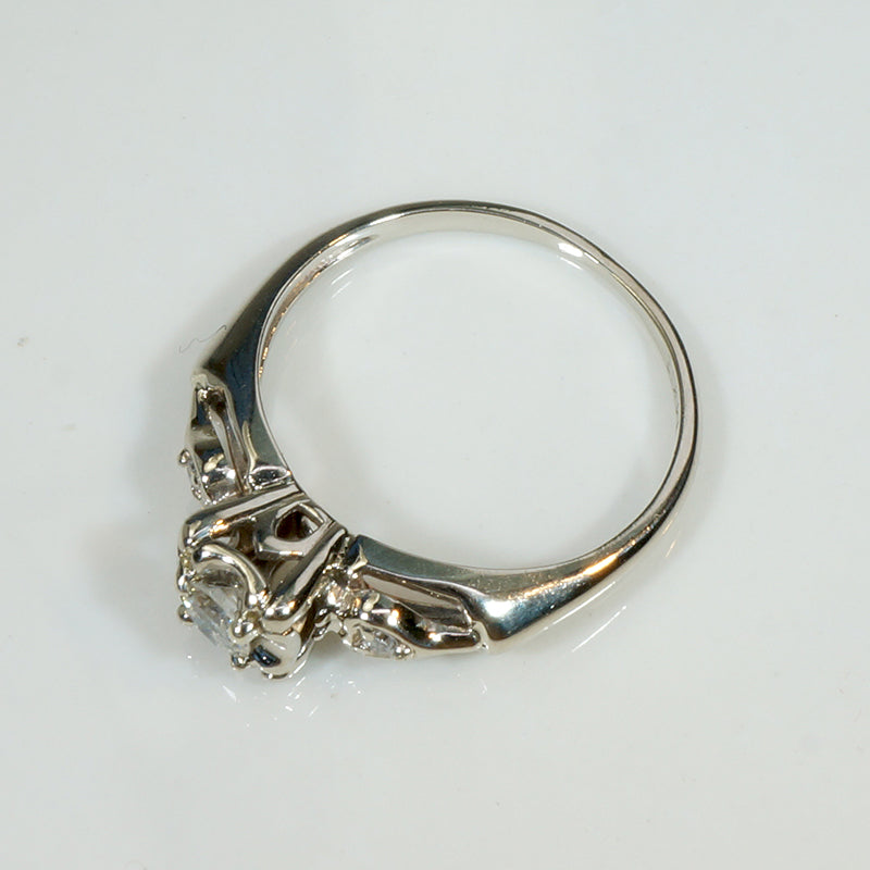 Sweet Heart Diamond & White Gold Engagement Ring