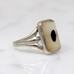 Black Spot Picture Agate in White Gold Ring