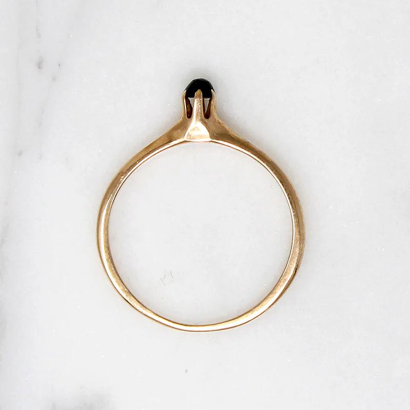 Dainty Sapphire Cabochon in Edwardian Solitaire Ring
