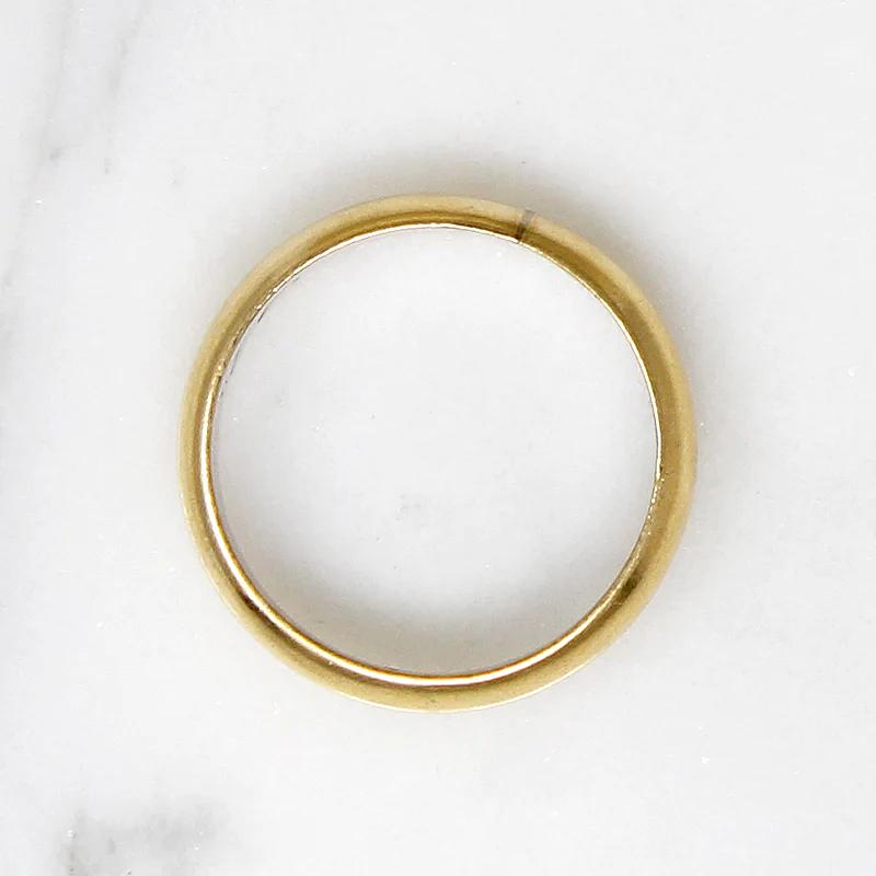Satisfying 18k Gold Half Round Band Engraved "Sergio"