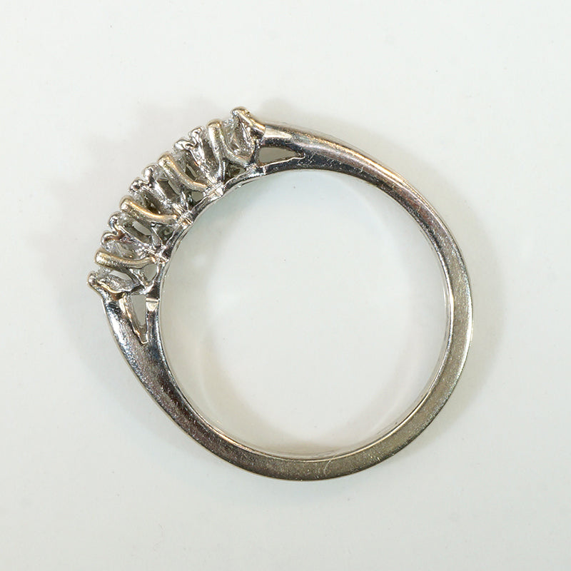 Glittering 1970s Diamond & White Gold Band