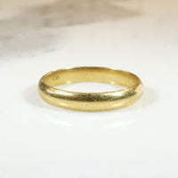 Classic Edwardian 18k Gold Half Round Band