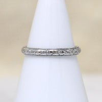 Lovely Engraved 18k White Gold Floral Band
