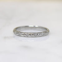 Lovely Engraved 18k White Gold Floral Band