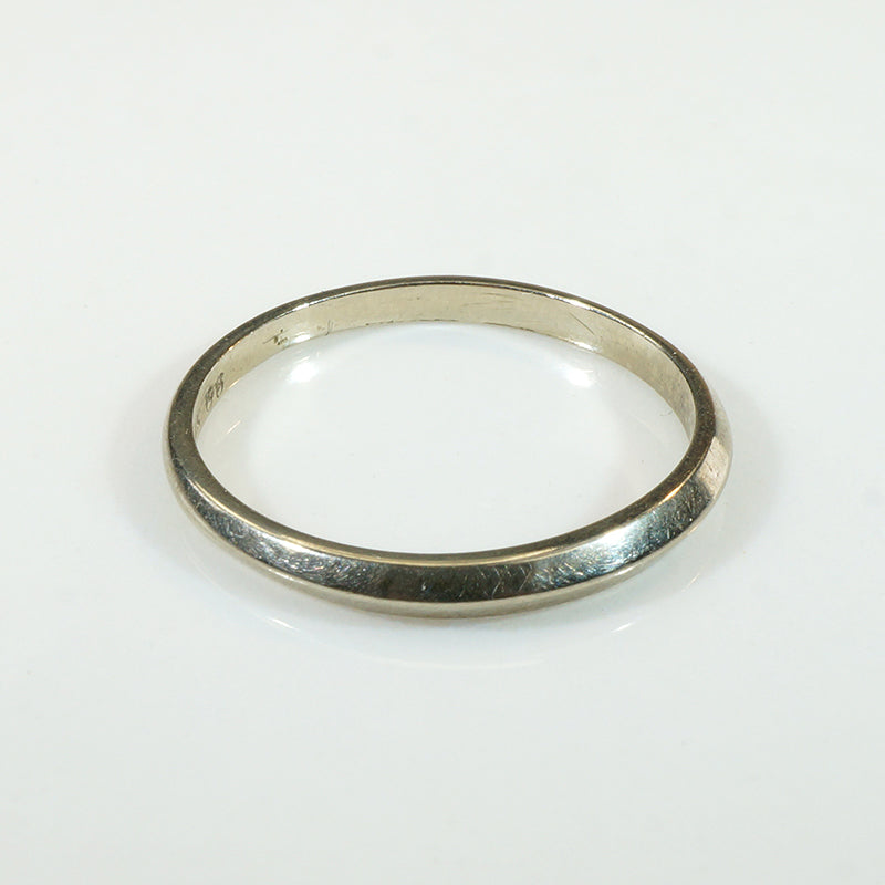 Pretty Little Slip of a 14k White Gold Band
