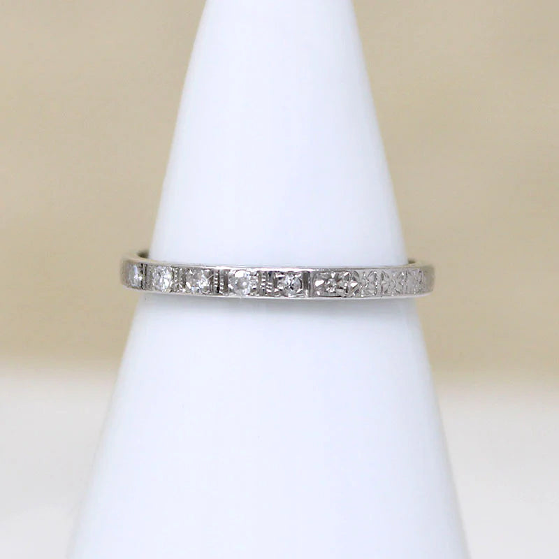 Petite Diamond & Engraved Platinum Forget-Me-Not Band