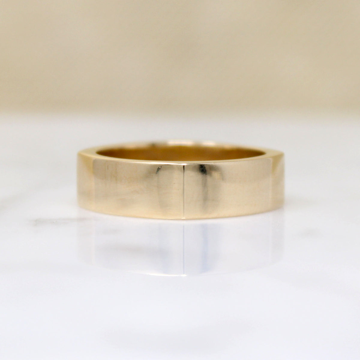 Long Facets Vintage 14k Gold Size 8 Wedding Band 