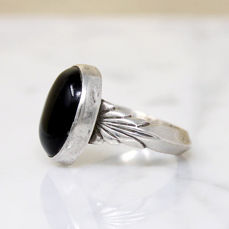 Handsome Onyx & Sterling Ring Signed De Chelly