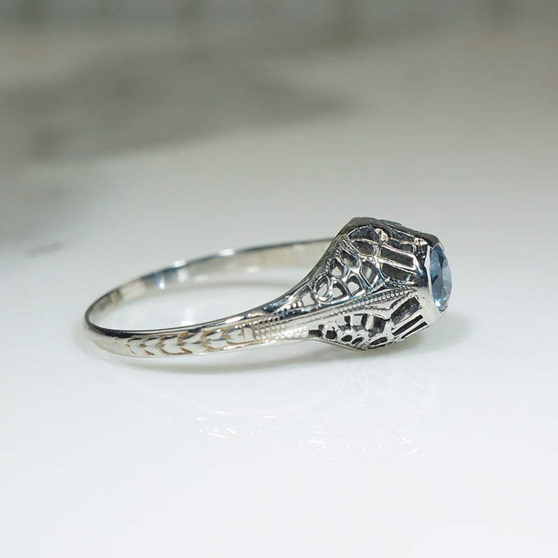 Montana Sapphire & White Gold Filigree Deco Ring
