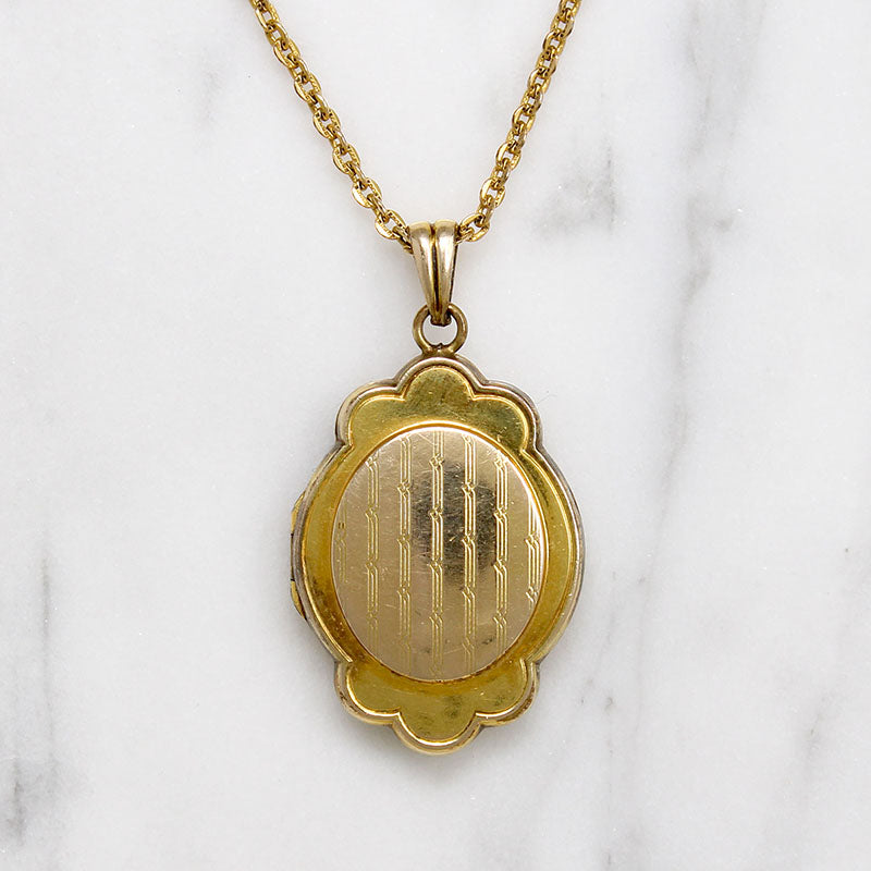 Romantic Locket with Engraved Forget-Me-Nots