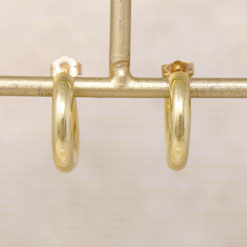 Classic 14k Gold Hoop Earrings