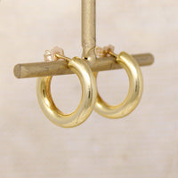 Classic 14k Gold Hoop Earrings