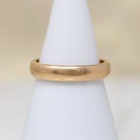 Handsome Edwardian 18k Gold Half Round Band