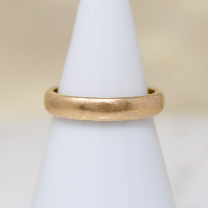 Handsome Edwardian 18k Gold Half Round Band