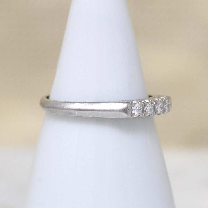 Tasteful Diamond & Platinum Retro Wedding Band