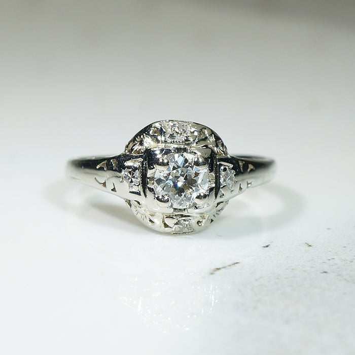 Dreamy Deco Filigree OMC Diamond Ring