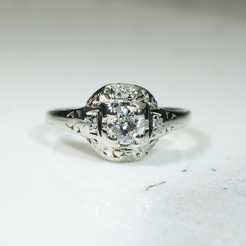Dreamy Deco Filigree OMC Diamond Ring