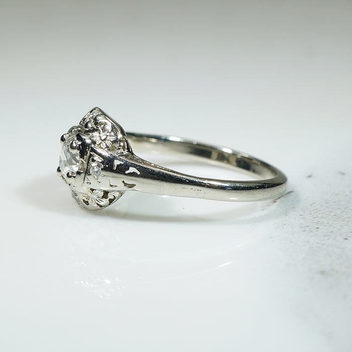 Dreamy Deco Filigree OMC Diamond Ring