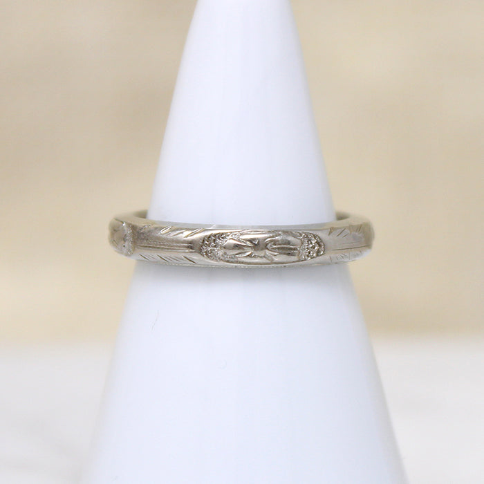 Lush Dogwood Blossom 18k White Gold Band