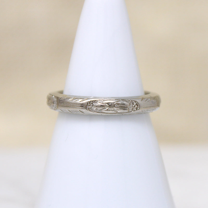 Lush Dogwood Blossom 18k White Gold Band