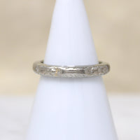 Lush Dogwood Blossom 18k White Gold Band