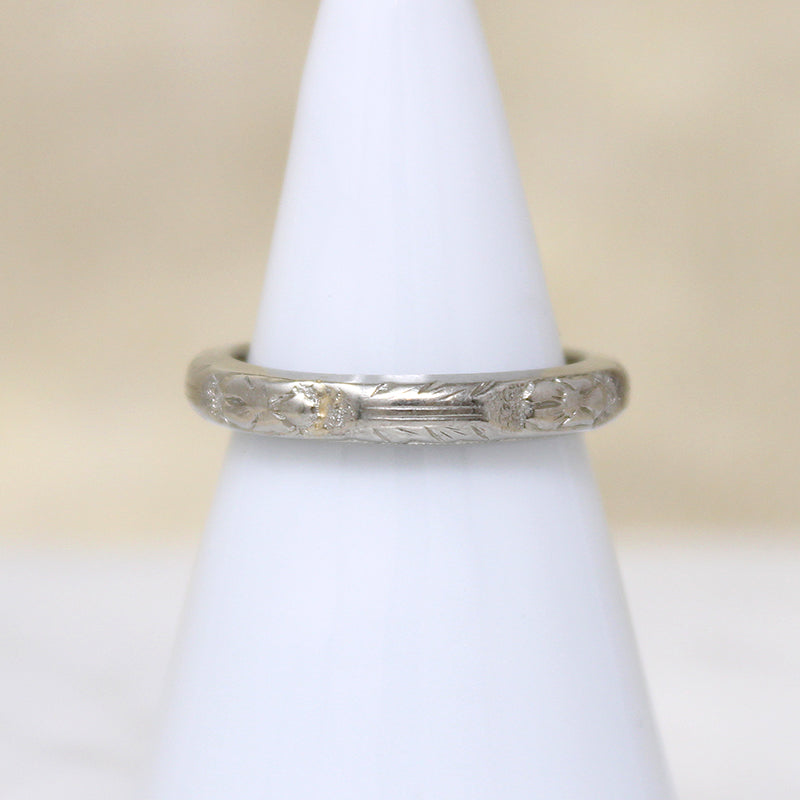 Lush Dogwood Blossom 18k White Gold Band