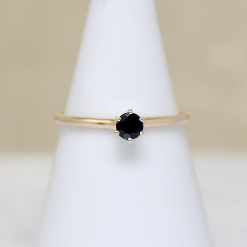 Velvety Blue Sapphire in Classic Solitaire Ring