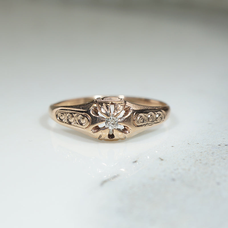 Pretty Gold Old Mine Cut Diamond 19thc Ring