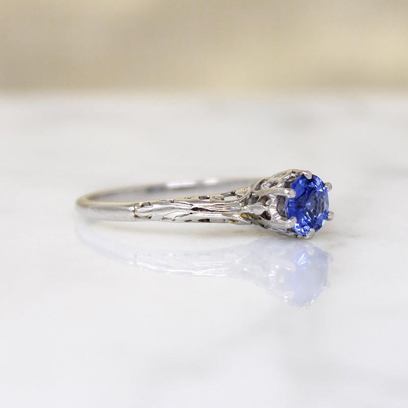 Elegant Sapphire & Platinum Solitaire Engagement Ring