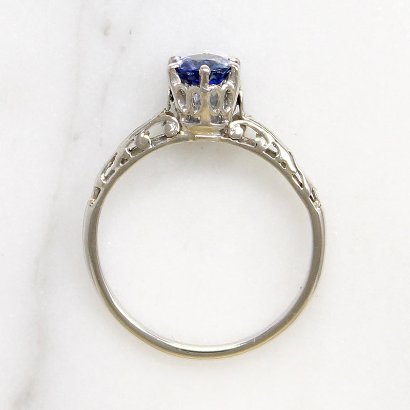 Elegant Sapphire & Platinum Solitaire Engagement Ring