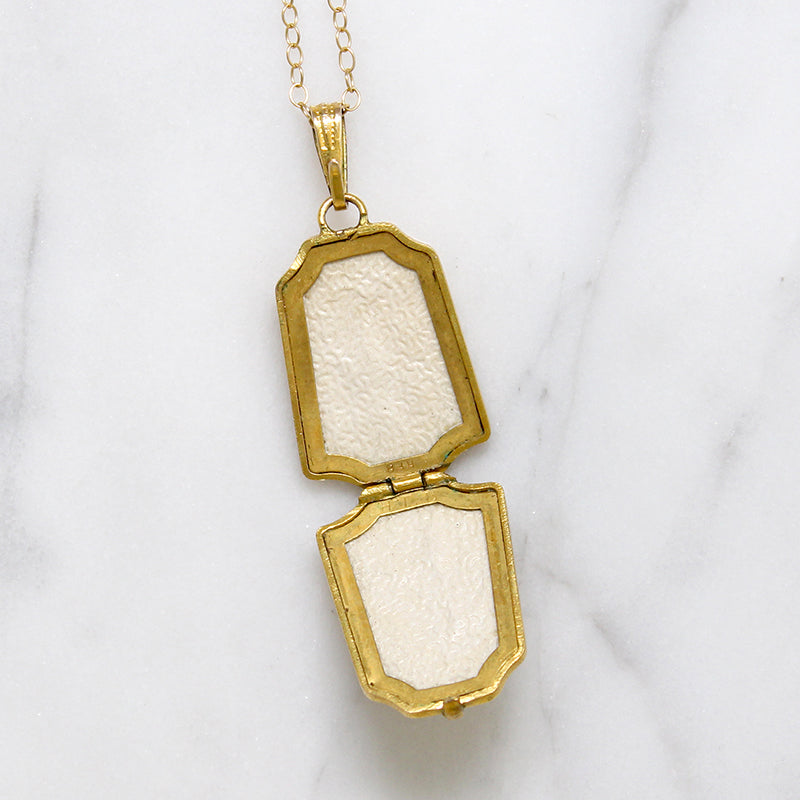 Charming Engraved 1939 Gold Fill Locket