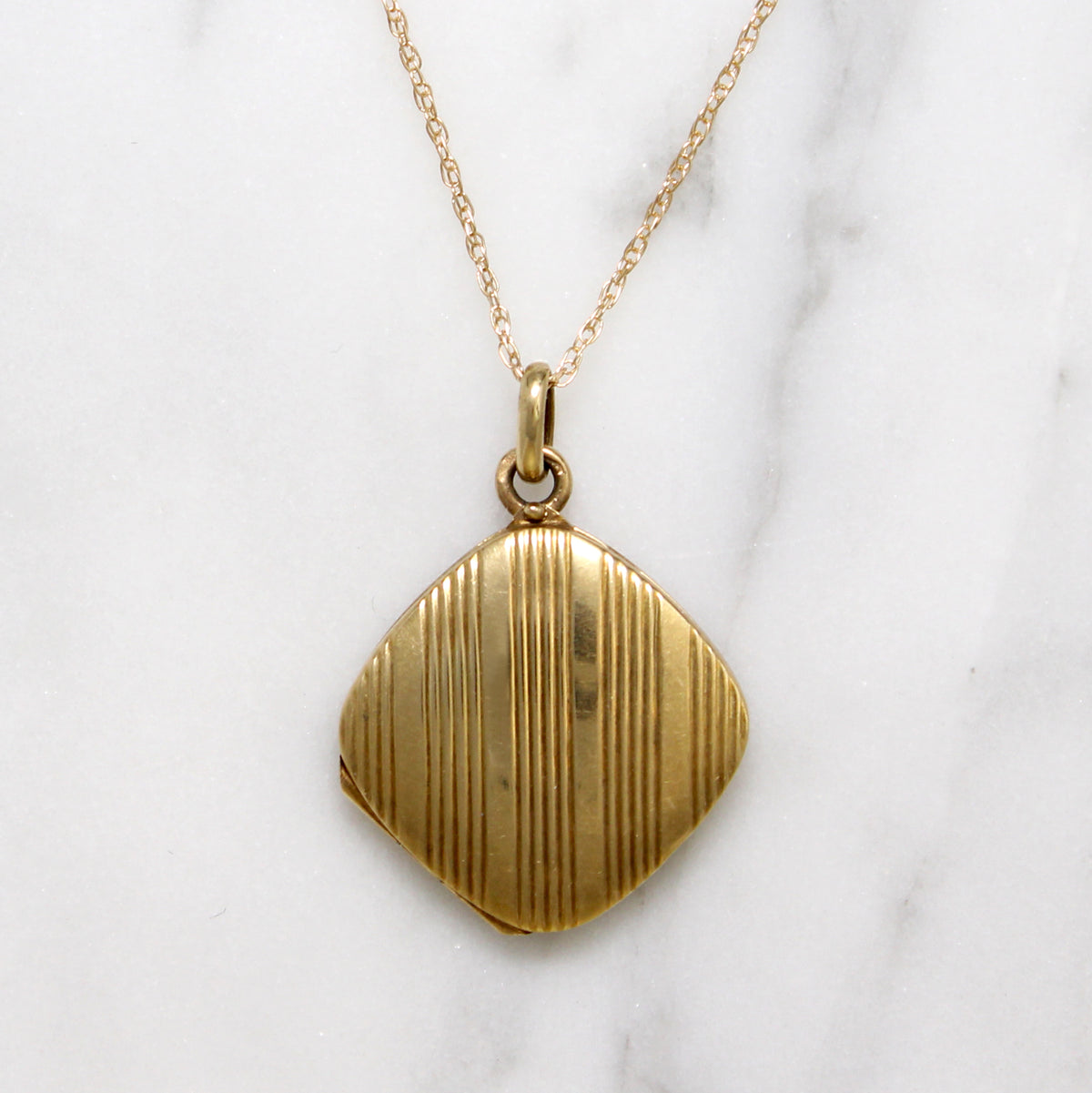 Pinstriped 14k Gold Edwardian Locket