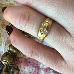 English Diamond & 18ct Gold Band with Arrows