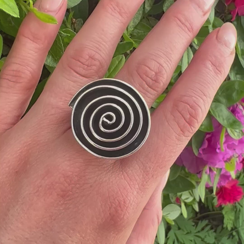 Silver Spiral Symphony Ring – GIVA Jewellery