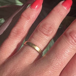 Lovely 18k Gold Size 6.5 Wedding Band