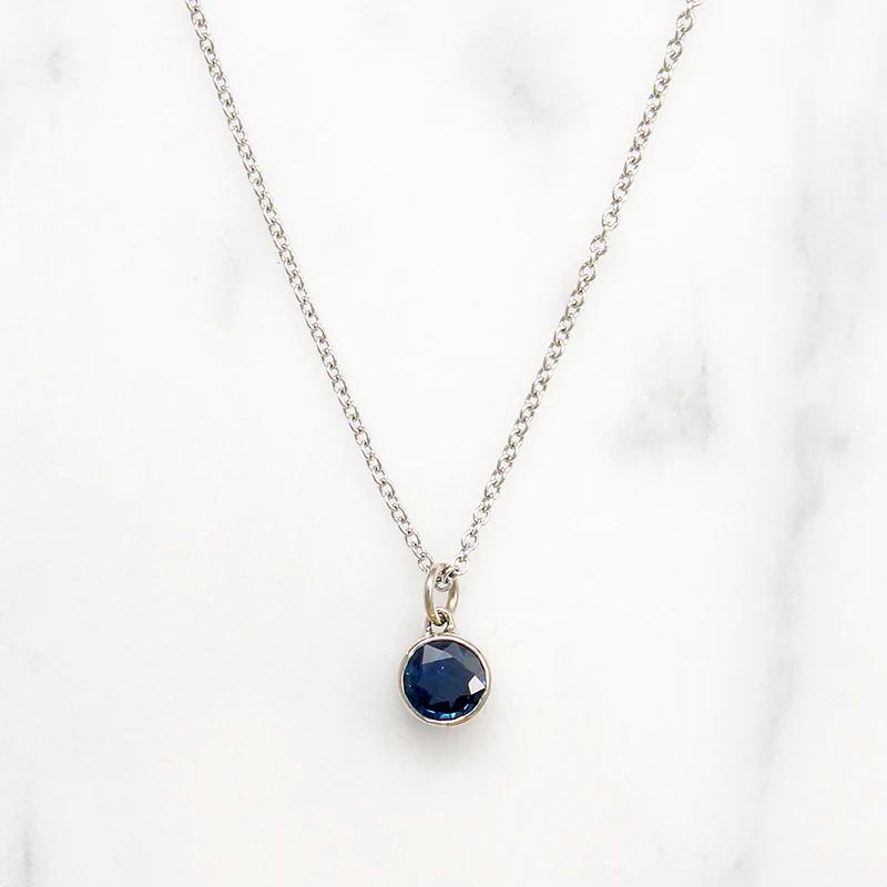 Velvety Blue Sapphire Pendant in White Gold Bezel by 720