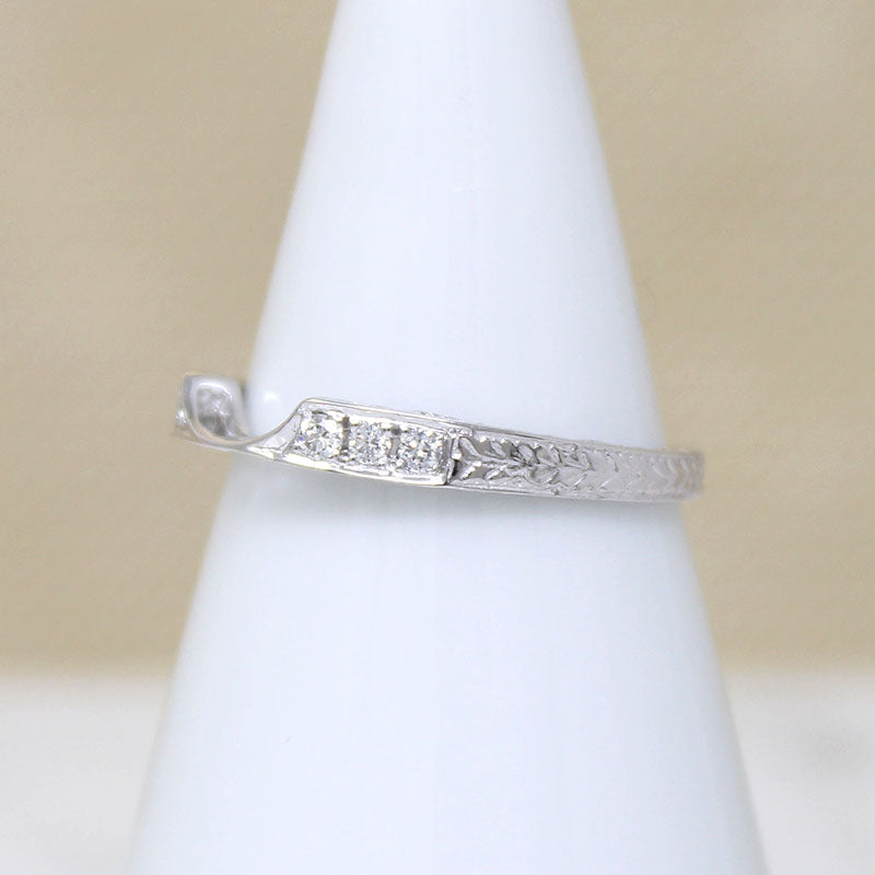 Wheat Engraved White Gold & Diamond Nesting Band by 720