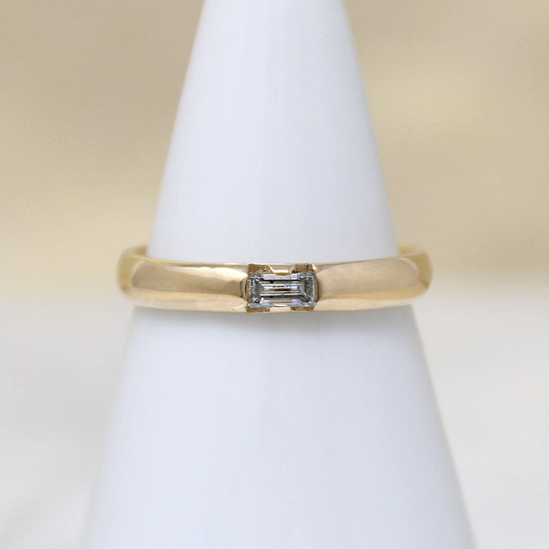 Vintage Baguette in Voluptuous Gold Band by 720