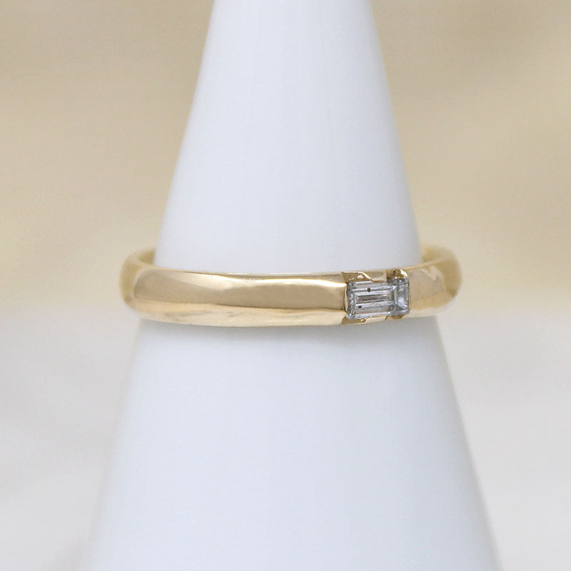 Vintage Baguette in Voluptuous Gold Band by 720