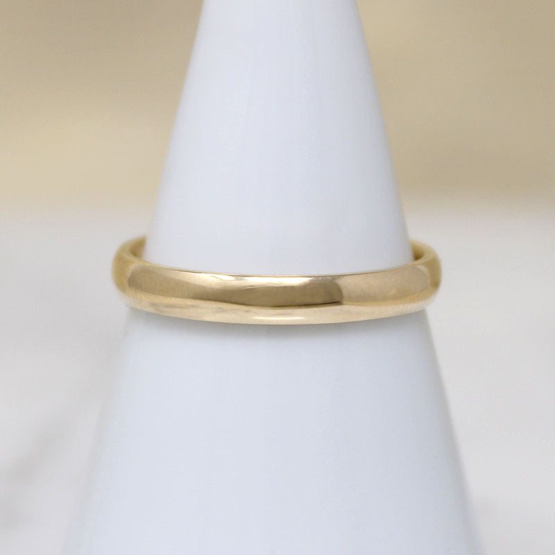 French Cut Sapphire in Curvy Gold Band by 720