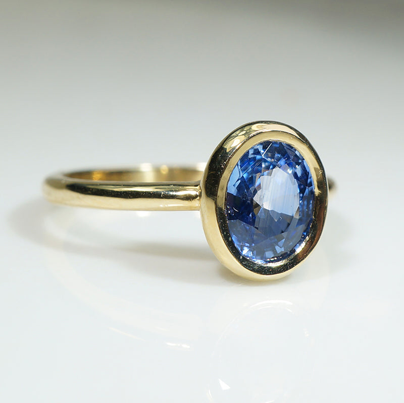 Beautiful Blue Vintage Sapphire Ring