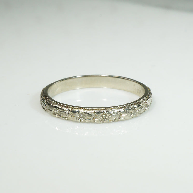 Vintage Forget-Me-Not White Gold Engraved Band
