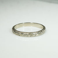 Vintage Forget-Me-Not White Gold Engraved Band