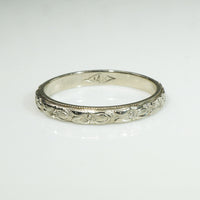Vintage Forget-Me-Not White Gold Engraved Band