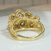 Fantastical 18k Yellow Gold and Diamond Ring