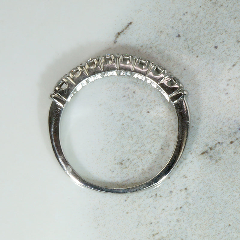 Eight Diamond Crisp Platinum Retro Wedding Band